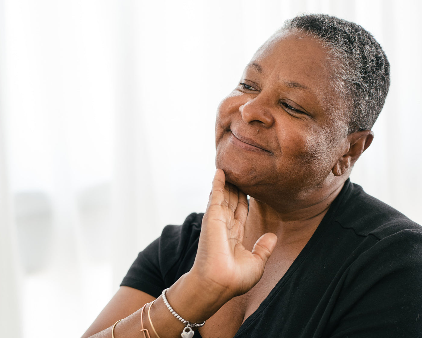 The Great Debate: Oils vs. Lotions